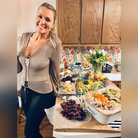 Meet your Posher, Kelly - Picture 3 of 4